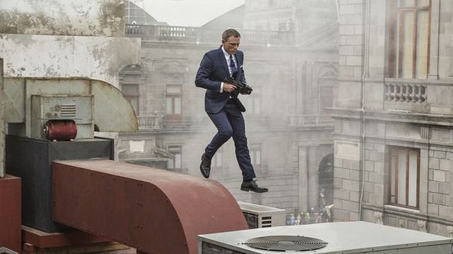 bild aus der news FILMSTARTS am Set von „James Bond 007 - Spectre“ in Mexiko: die "aufwändigste Bond-Sequenz aller Zeiten"