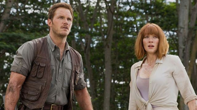 Lustiges Video: Chris Pratt zeigt in Anspielung auf Bryce Dallas Howards Schuhwerk in "Jurassic World", wie schnell er in High Heels unterwegs ist