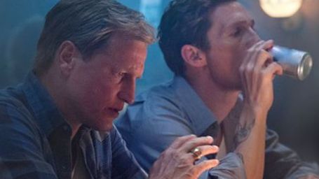 bild aus der news Lustiges Mashup: Woody Harrelson schaut in "True Detective" die fünfte Staffel "Game of Thrones" – Spoileralarm