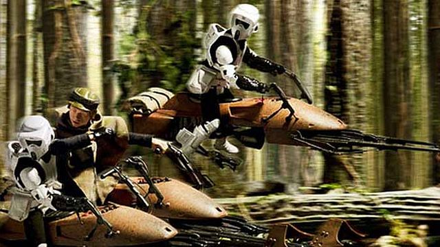 bild aus der news Für den Nachwuchs-Jedi: Ein "Star Wars"-Fan bastelt seiner Tochter ein schaukelndes Speeder Bike