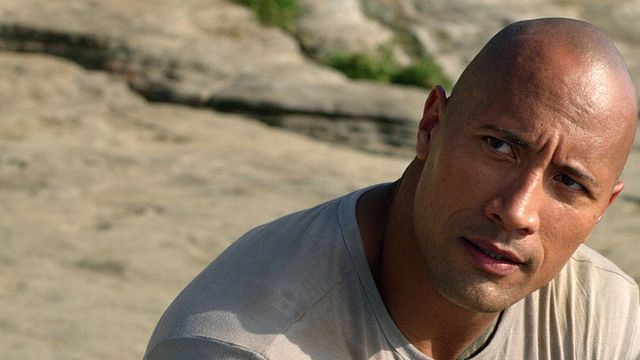 bild aus der news Auch im wahren Leben ein Held: Dwayne Johnson rettet ertrinkenden Welpen