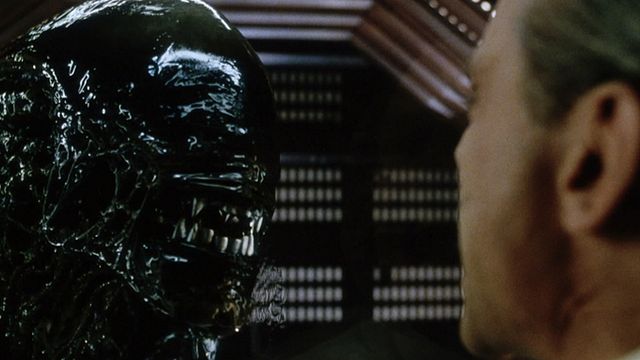 bild aus der news "Prometheus 2": "James Bond"-Autor John Logan hilft Ridley Scott bei der Antwort auf die Frage, woher die Aliens stammen