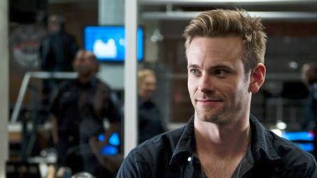 bild aus der news "Fifty Shades Of Grey 2 - Gefährliche Liebe": Eric Johnson als Rivale von Christian Grey im Gespräch