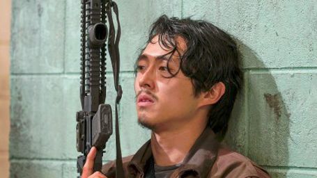 bild aus der news "Mayhem": Auch in diesem Actioner kämpft "The Walking Dead"-Star Steven Yeun gegen ein Virus