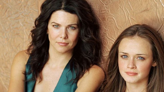bild aus der news "Gilmore Girls"-Fortsetzung: Seht die ersten Szenenbilder mit Lorelai, Rory und Luke