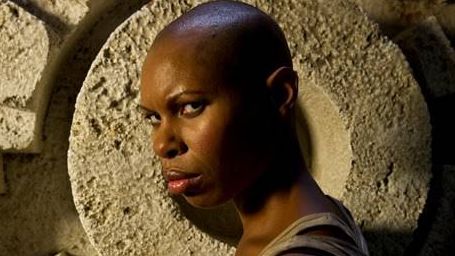 bild aus der news "Andròn": Erster Trailer zum Sci-Fi-Actioner im Stile von "Panem" mit Alec Baldwin und Sängerin Skin