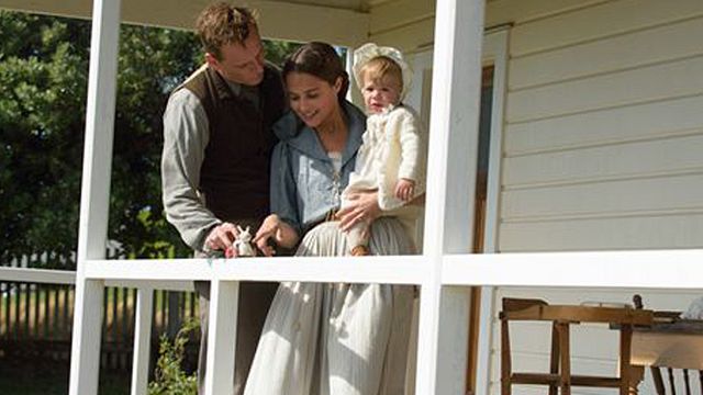 bild aus der news "The Light Between Oceans": Erster deutscher Trailer zum Drama mit Michael Fassbender und Alicia Vikander