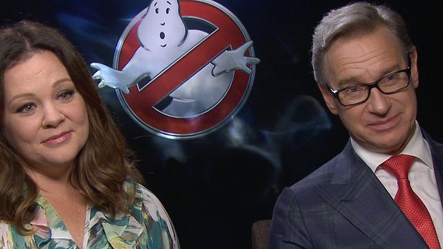bild aus der news "Chris Hemsworth ist so lustig!": Das FILMSTARTS-Interview zu "Ghostbusters" mit Melissa McCarthy und Paul Feig