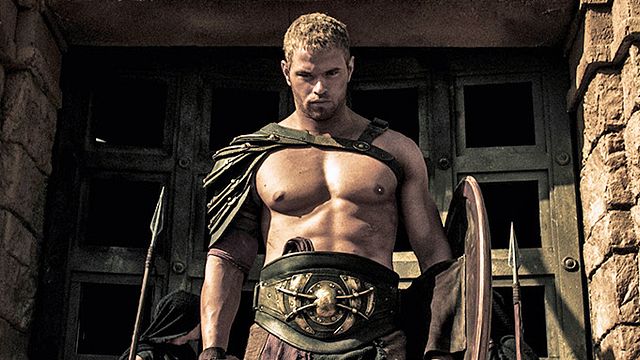 bild aus der news "Masters Of The Universe": Kellan Lutz zeigt sich im strohblonden He-Man-Look