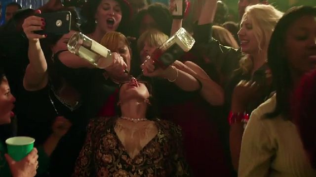 bild aus der news Besäufnis statt Besinnlichkeit im deutschen Trailer zur Weihnachts-Komödie "Office Christmas Party"