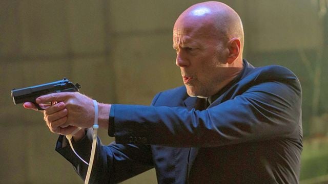 Verkehrte Welt: Im ersten deutschen Trailer zu "Extraction" muss Bruce Willis von seinem Sohn gerettet werden