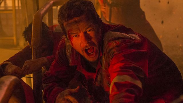 bild aus der news "Deepwater Horizon": Mark Wahlberg in zwei packenden Ausschnitten zum bombastischen Action-Drama