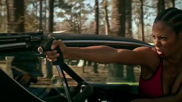 "My Father, Die": Im ersten Trailer zu Sean Brosnans Regiedebüt gibt es stilvoll gefilmte Gewalt zu bestaunen