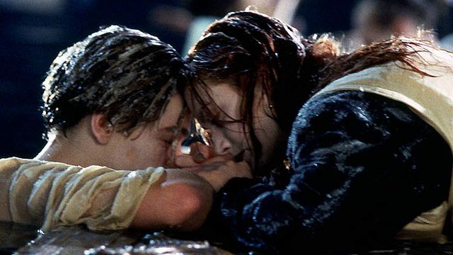 bild aus der news "Titanic": James Cameron erklärt ein für alle Mal, warum Leonardo DiCaprios Jack nie überlebt hätte