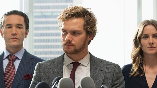 bild aus der news "Marvel's Iron Fist": Finn Jones, Rosario Dawson und Carrie-Anne Moss auf neuen Bildern zur Netflix-Serie
