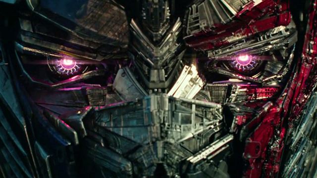 "Transformers 5: The Last Knight": Optimus Prime vs. Bumblebee im Super-Bowl-Spot zum Roboter-Actioner