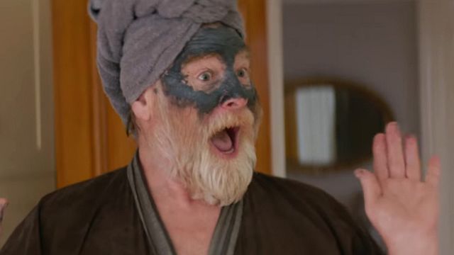 bild aus der news Brendan Gleeson mit Gurken-Beautymaske im ersten Trailer zum Eigenbrötler-Drama "Hampstead"