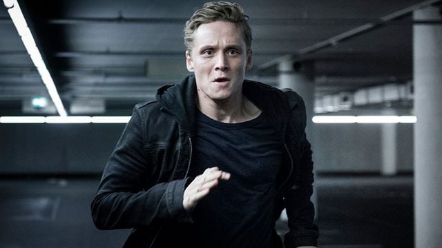 bild aus der news Abschalten oder weiterschauen? Unser erster Eindruck von Matthias Schweighöfers Amazon-Thriller-Serie "You Are Wanted"