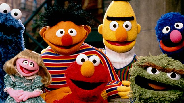 bild aus der news "Sesamstraße": Neue Figur mit Autismus bereichert bald die Sendung mit den beliebten Puppen