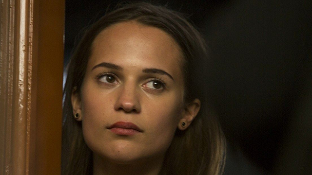 bild aus der news "Frauen mit Schrotflinten gegen Riesen-Krabben": Abgefahrene Story für den Sci-Fi-Actioner "Freakshift" mit Alicia Vikander