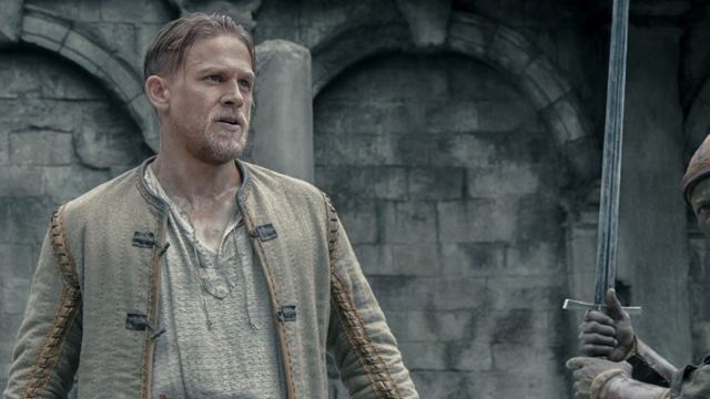 Die Macht von Excalibur: Exklusive Actionszene aus "King Arthur: Legend Of The Sword"