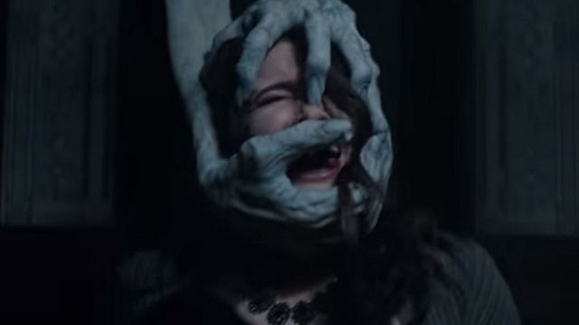 bild aus der news "The Ring" mit Retro-Kamera: Im ersten Trailer zu "Polaroid" sterben Teenies durch Fotos