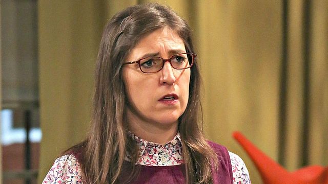 bild aus der news "Big Bang Theory"-Star Mayim Bialik stieß aus einem überraschend praktischen Grund zur Hit-Sitcom