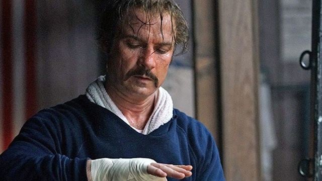 "Chuck": Im deutschen Trailer zum Boxer-Drama sammelt Liev Schreiber als "der wahre Rocky" die Scherben des Ruhms auf