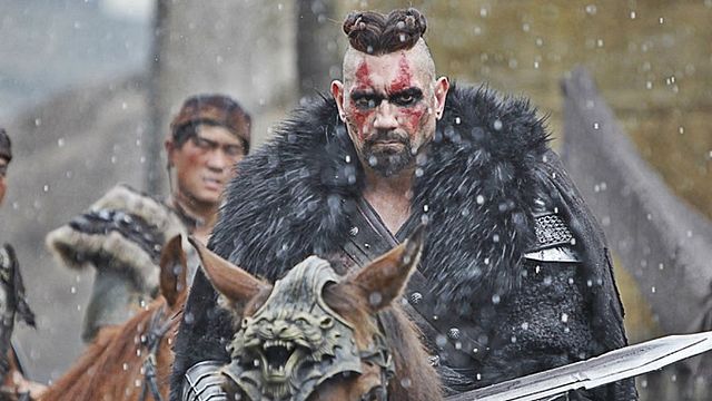 bild aus der news "Warriors Gate": Im deutschen Trailer zum Fantasy-Actioner mit Dave Bautista wird ein Spiele-Nerd zum Kung-Fu-Kämpfer