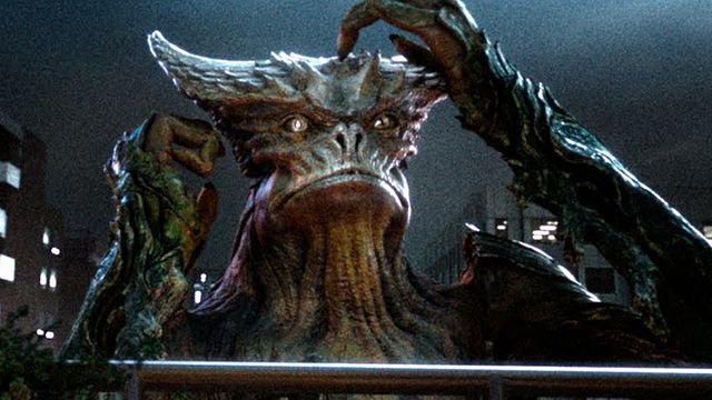 bild aus der news "Colossal": Erster deutscher Trailer zur monstermäßigen Tragikomödie mit Anne Hathaway und Jason Sudeikis