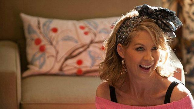 bild aus der news "Dharma & Zombies": Kult-Sitcom-Star Jenna Elfman wird neue Hauptdarstellerin in "Fear The Walking Dead"