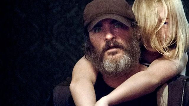 bild aus der news Joaquin Phoenix haut allen mit dem Hammer auf den Kopf: Neuer Trailer zu "A Beautiful Day"