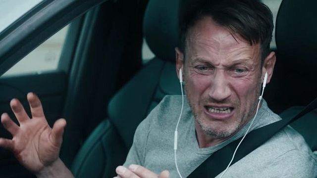 bild aus der news "Speed" trifft "Nicht auflegen!": Die ersten Teaser zum Action-Thriller "Steig. Nicht. Aus!" mit Wotan Wilke Möhring