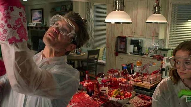 bild aus der news Eine schrecklich mörderische Familie: Erster blutiger Trailer zur 2. Staffel der Netflix-Zombieserie "Santa Clarita Diet"