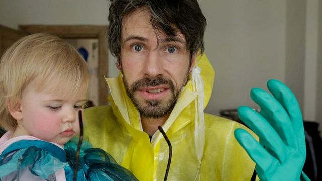 bild aus der news Zuerst bei uns: Der erste Trailer zur Impf-Doku "Eingeimpft - Familie mit Nebenwirkungen"