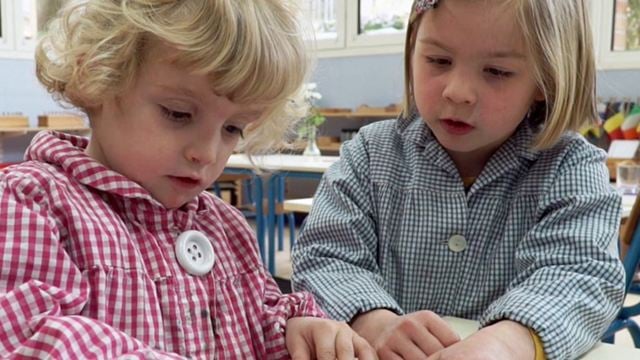Kinder entdecken die Welt im Trailer zur Kino-Doku "Das Prinzip Montessori - Die Lust am Selber-Lernen"