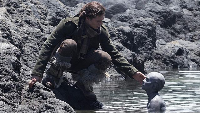 bild aus der news Am 17. August im Kino: Trailerpremiere zum Horrorfilm "Cold Skin - Insel der Kreaturen"