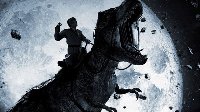 bild aus der news Udo Kier reitet als Hitler einen T-Rex: Neuer Trailer zu "Iron Sky 2: The Coming Race"
