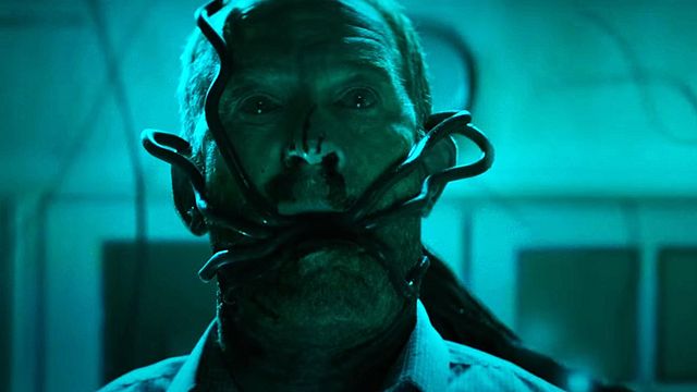 bild aus der news "Controlled": Deutscher Trailer zum Weihnachtshorror mit "Harry Potter"-Ekel David Bradley