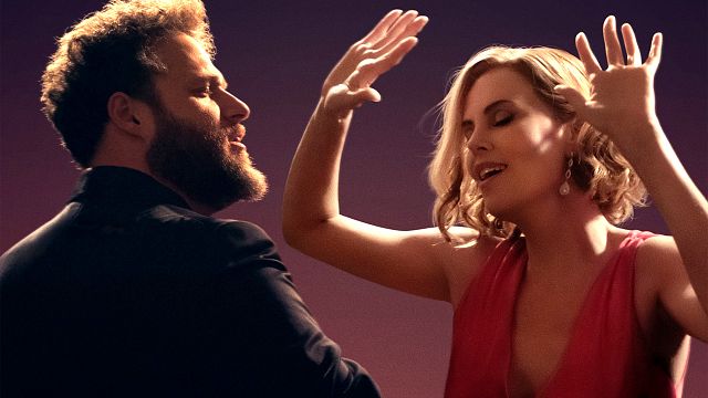 Als würde Kate Middleton Danny DeVito daten: Im Trailer zu "Long Shot" funkt es zwischen Seth Rogen und Charlize Theron