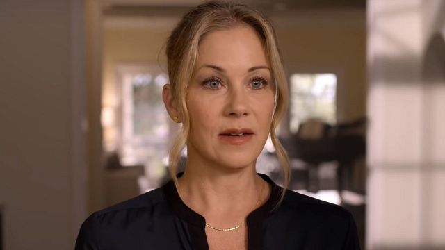 bild aus der news "Dead To Me": Christina Applegate ist im Trailer zur Dark-Comedy-Netflix-Serie wunderbar bissig