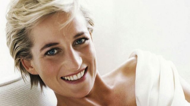 bild aus der news "The Crown": Lady Diana für 4. Staffel der Netflix-Serie gefunden – Wer ist Emma Corrin?
