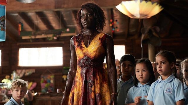 "Men In Black" trifft "Miss Undercover": Lupita Nyong’o lässt Sci-Fi-Komödie auf Zombie-Horror-Spaß folgen