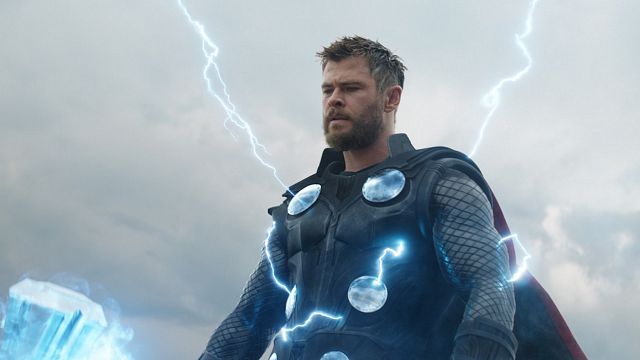 bild aus der news Schaut euch an, wie er zum "Avengers 4"-Thor wurde: Chris Hemsworth singt das traurigste Lied der Welt