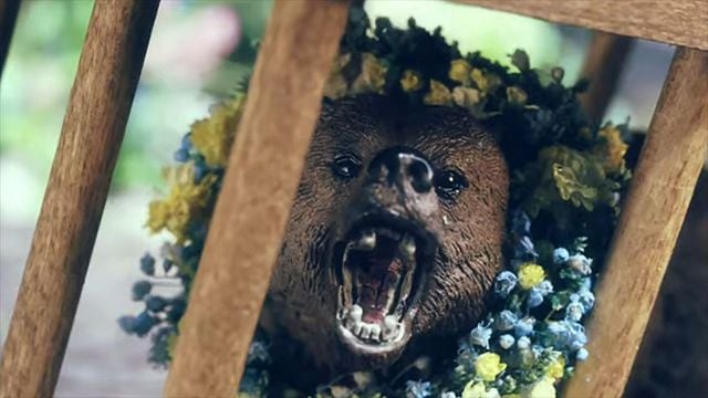 bild aus der news "Midsommar": Zum besten Horrorfilm gibt es auch das beste Merchandise des Jahres!