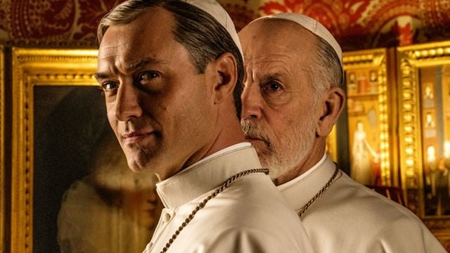 "The New Pope": Im neuen Trailer zanken Jude Law und John Malkovich um den Heiligen Stuhl
