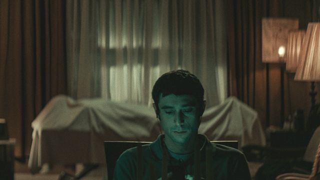 bild aus der news "The Vigil": Deutscher Trailer zum Kino-Horror über eine gruselige Totenwache