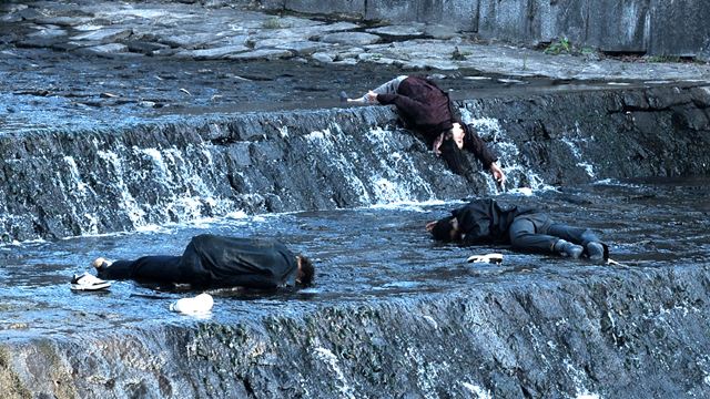 Noch 2 Tage bis zum Heimkino-Start des Kino-Hits: Im "Contamination"-Trailer sorgen Mörder-Parasiten für Panik