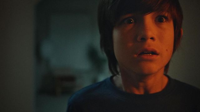 Eingesperrt mit einem fiesen Geist: Übernatürlicher Horror im deutschen Trailer zu "The Djinn"