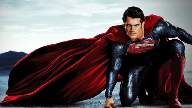 Henry Cavills Superman lässt grüßen: Erster Blick auf das Kostüm von Supergirl in "The Flash"